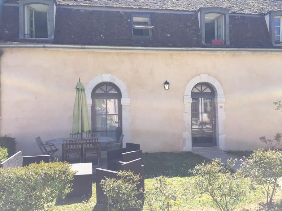 Bel Appart Au Bord De L'Eau Proche Gare Avec Wifi Auxerre Exterior photo